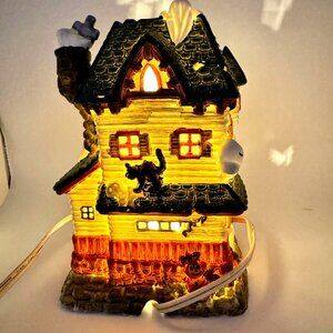 Ghost Light Up Plug In Ceramic Haunted House RIP Ghosts Jack O Lanterns Cat 7.5”